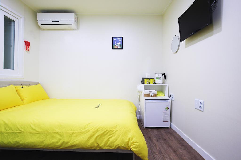 24 Guesthouse Myeongdong Avenue Seoul Bilik gambar