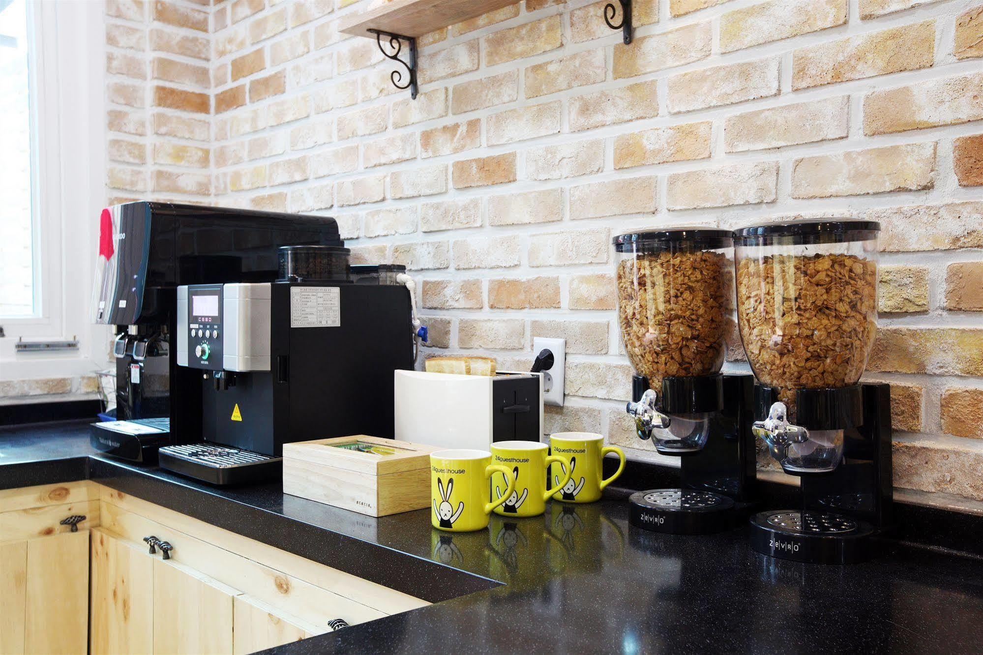 24 Guesthouse Myeongdong Avenue Seoul Luaran gambar